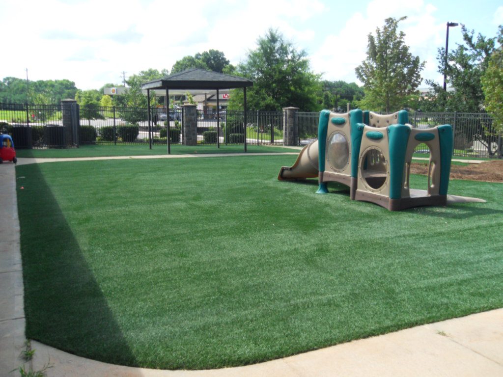 Playground Turf With Foam Pads Pro Green